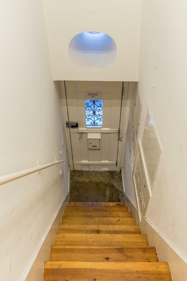Lx 77 Apartment